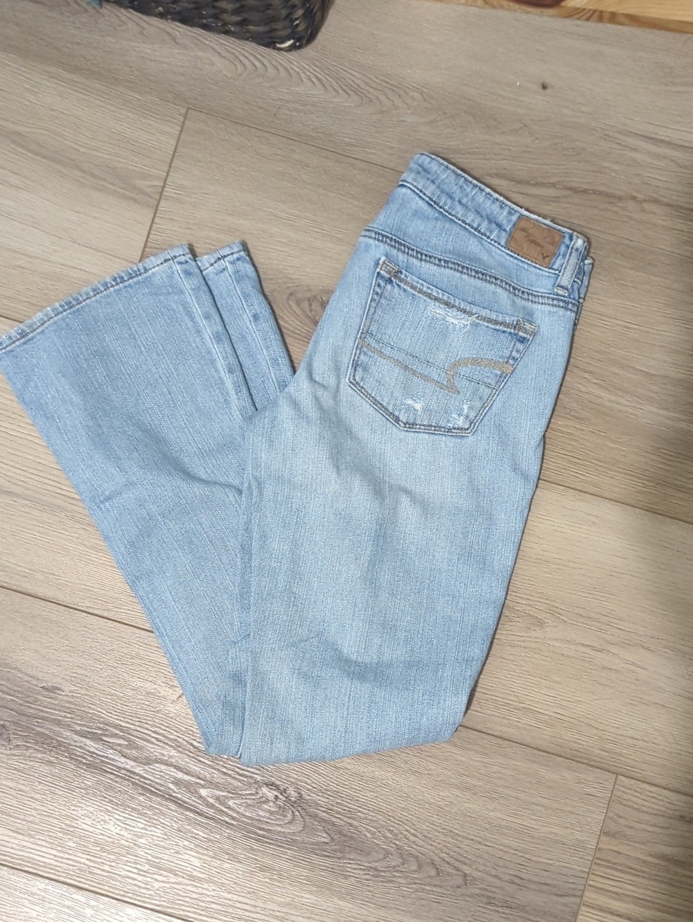 American Eagle Skinny Kick Jeans